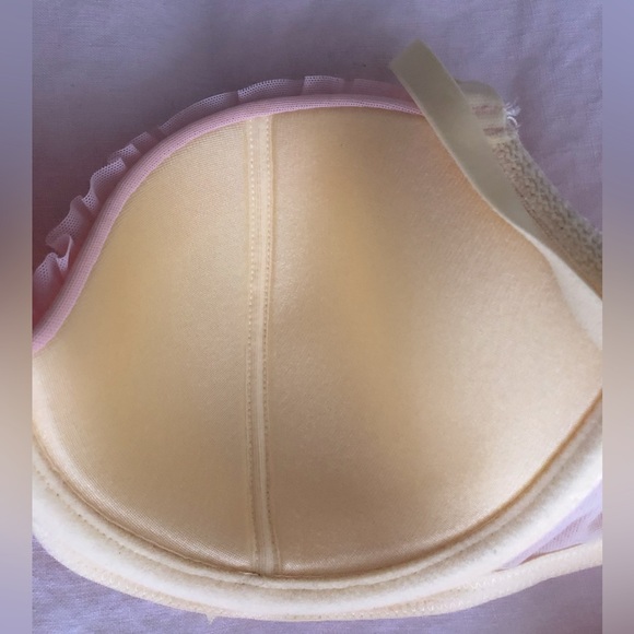 La Senza bra and panty set.  Never worn. - Picture 7 of 9